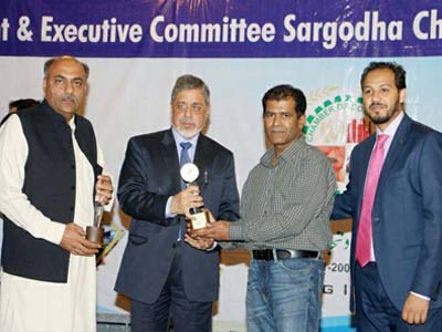 100 Container Award