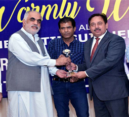100 Container Award